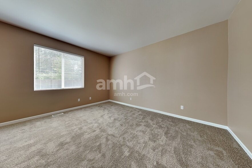 Building Photo - 19125 87th Ave Ct E