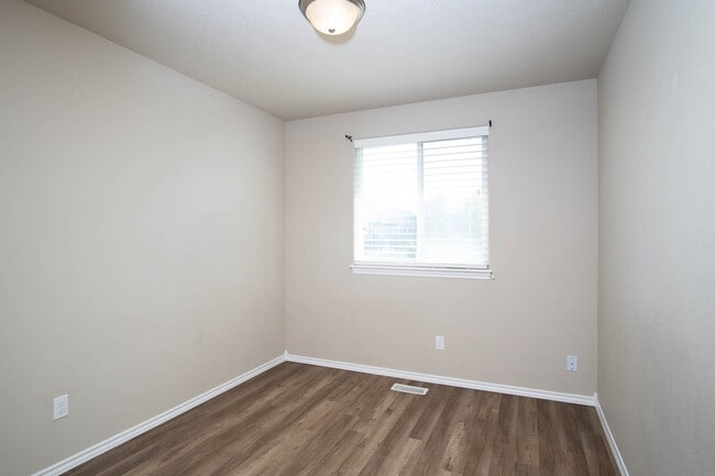 Building Photo - 3916 Kirby Cir