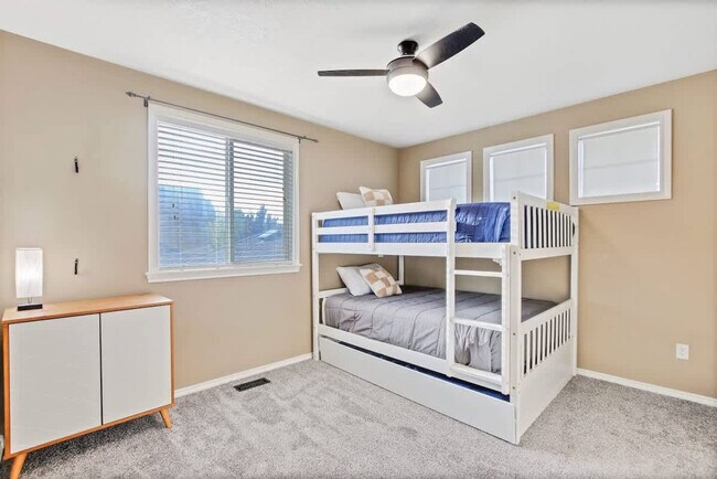 Building Photo - 3024 W Divide Creek Dr