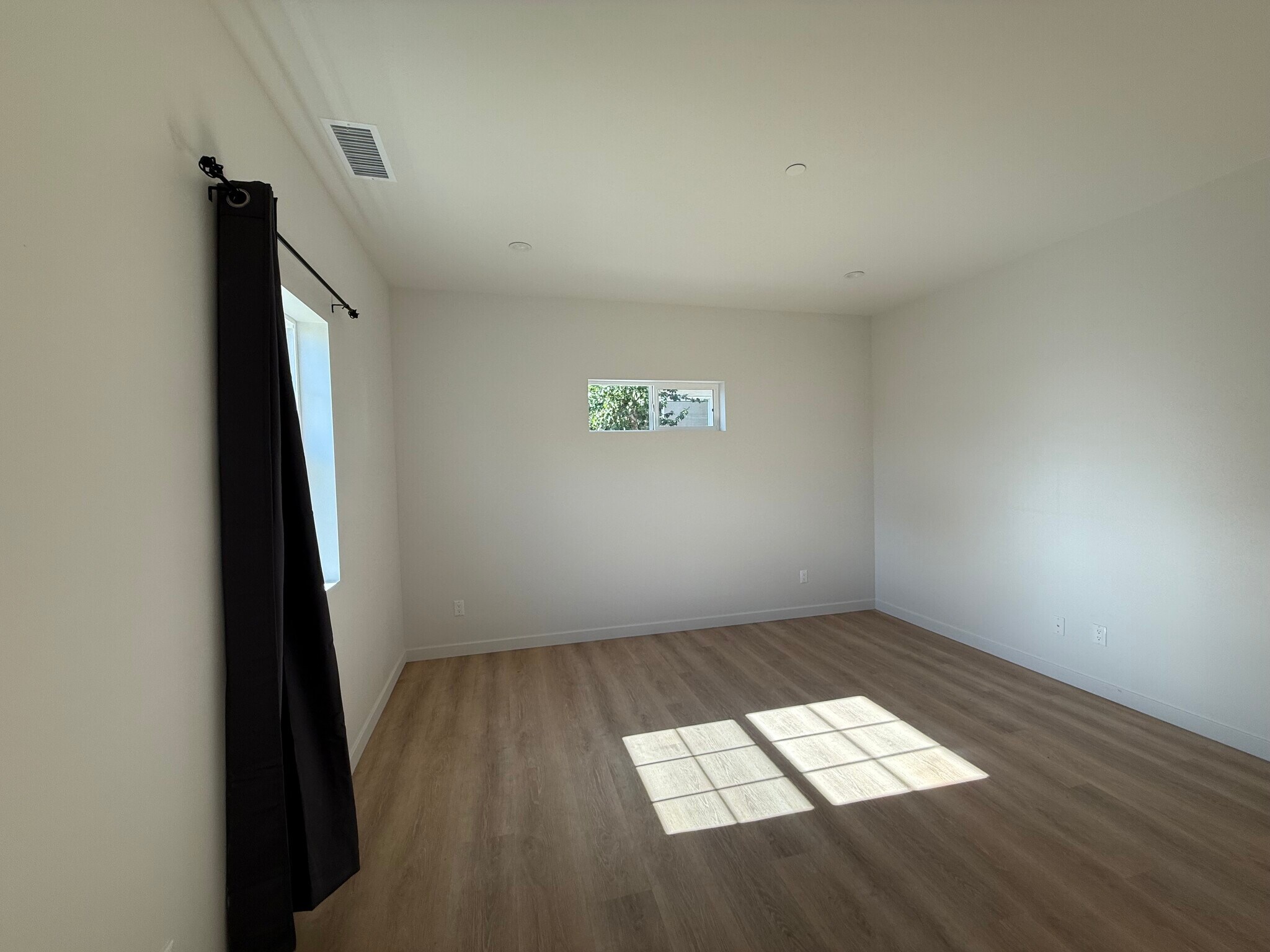 Building Photo - 20352 Sherman Way