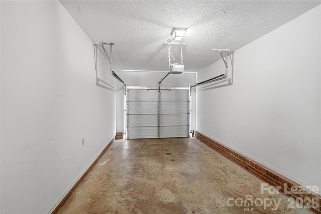 Building Photo - 319 Deep Forest Ct