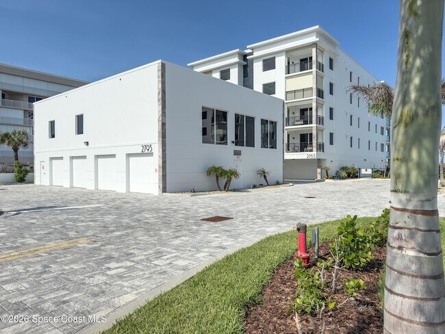 Building Photo - 2765 N Hwy A1A