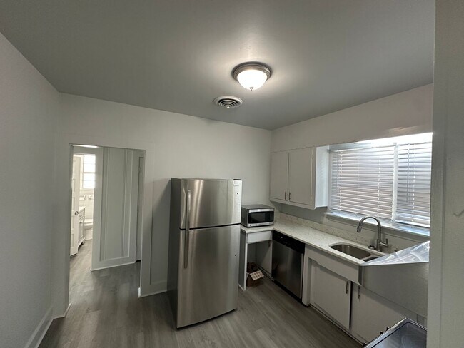 Building Photo - Luxury in Lockport-Newly Remodelled 4 Bedroom 2 Bath- $500 move in special!
