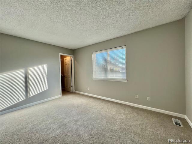 Building Photo - 652 Longfellow Ln