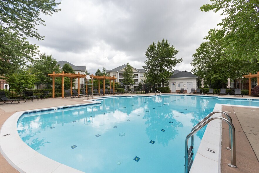 Building Photo - 42421 Rockrose Sq