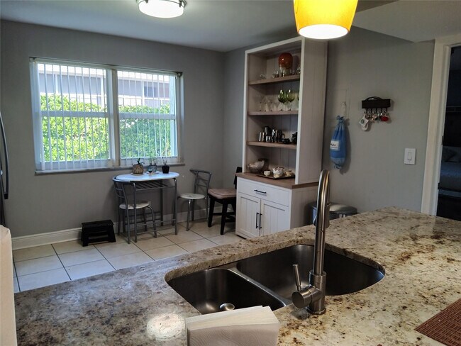 Building Photo - 55 SE 14th St