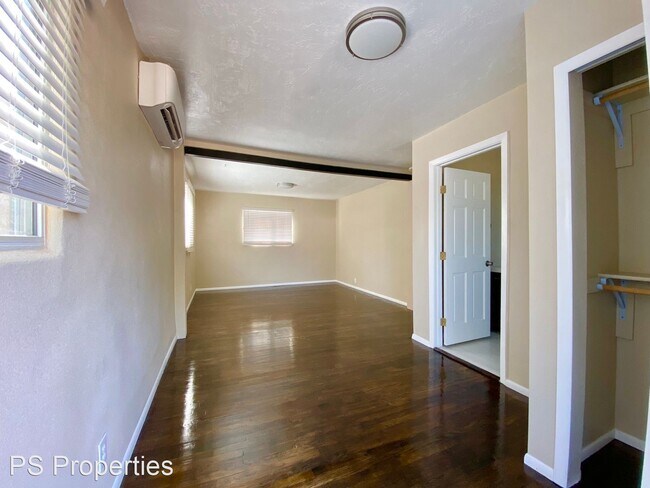 Building Photo - 2 br, 2 bath House - 2731 Santa Cruz Ave SE