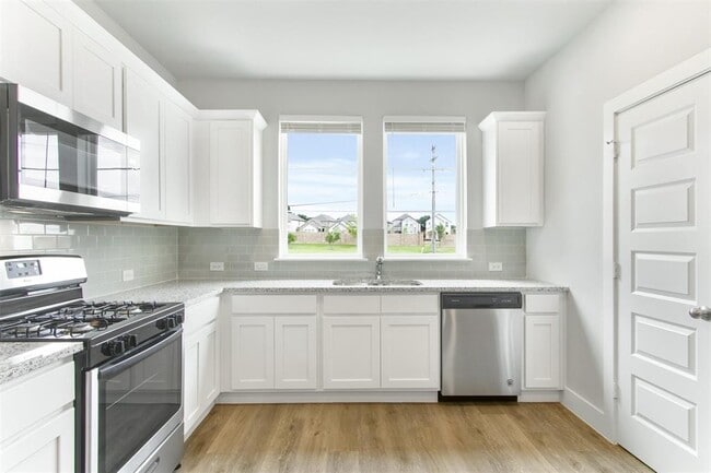 Building Photo - 7604 Resting Mews