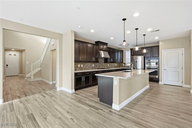 Building Photo - 2198 Trivero St