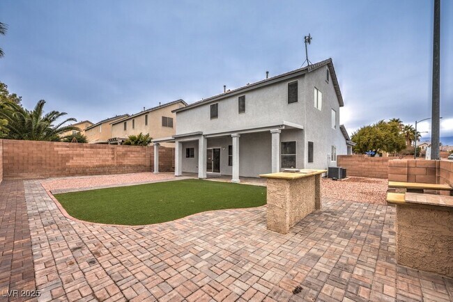 Building Photo - 2919 Cafe Racer Ct