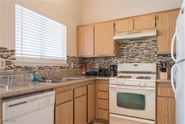 Building Photo - 7250 Hardtack Cir
