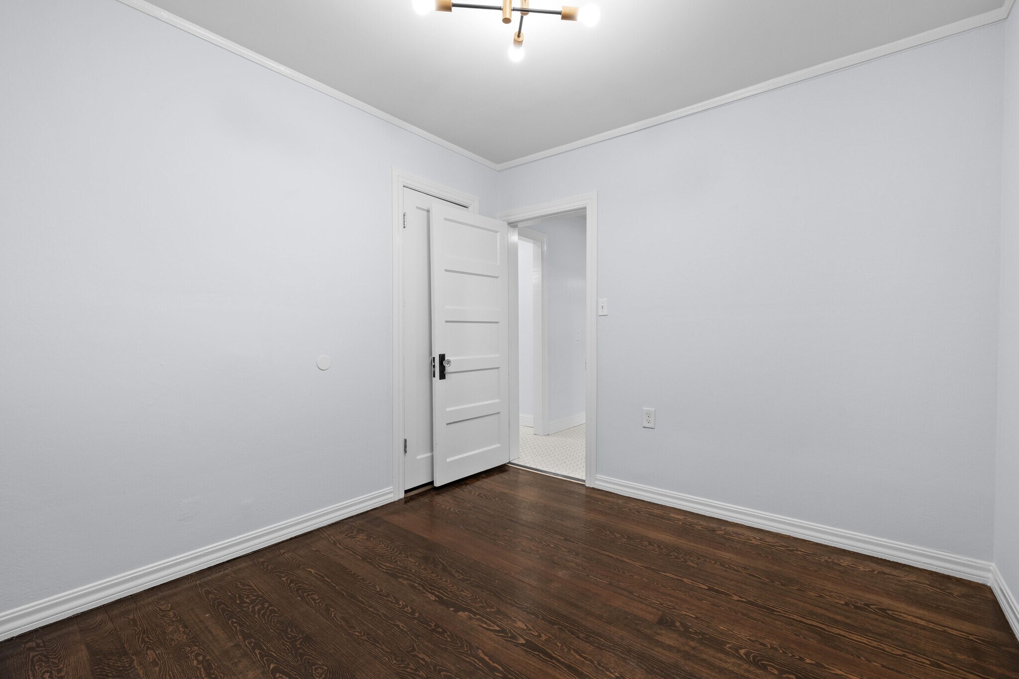 Building Photo - 1724 Lincoln Ave