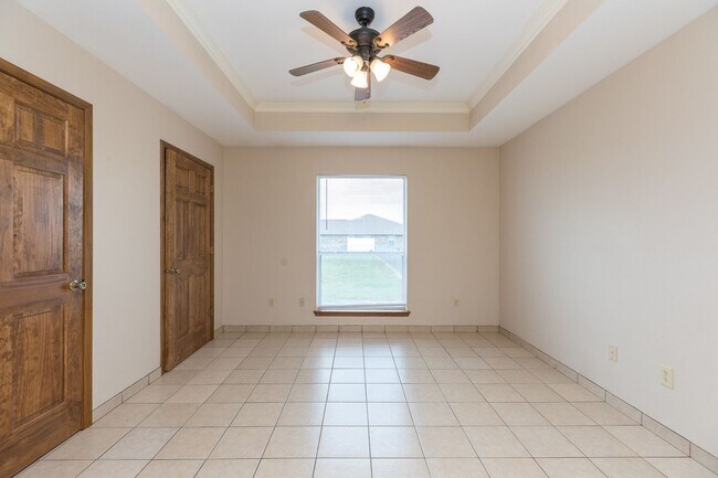 Building Photo - 12444/12446 CR 499