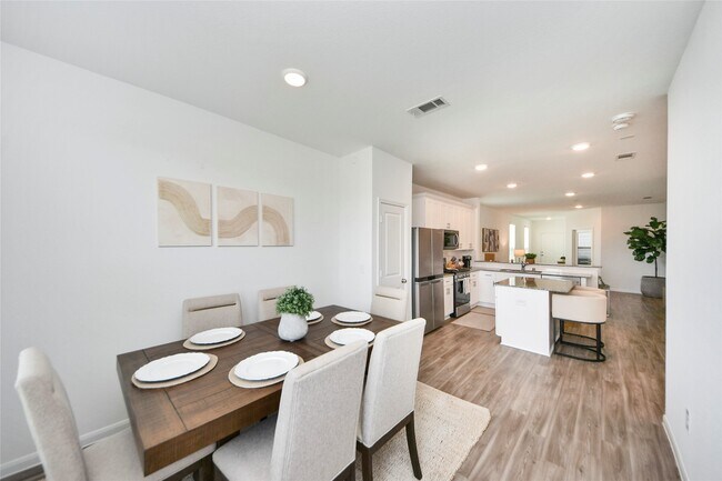 Building Photo - 23663 Cranberry Grader Ln