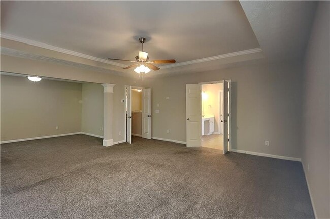 Building Photo - 928 Mill Creek Ave
