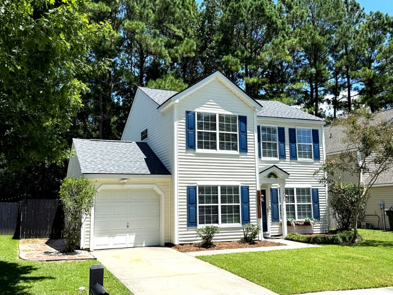 Building Photo - 1392 Water Edge Dr