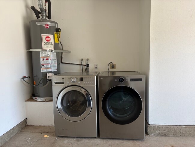 Building Photo - 10242 Kamwood Pl