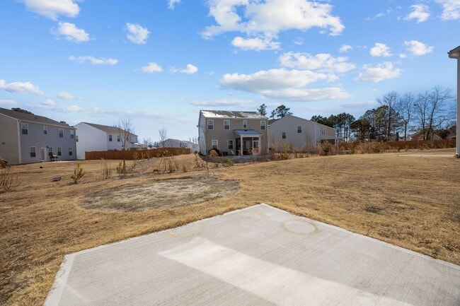 Building Photo - Small-Town Comfort Meets City Convenience | 2-Story Home for Rent | 4 Bedrooms, 2.5 Baths