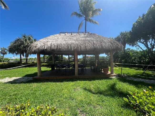 Building Photo - 2401 Collins Ave