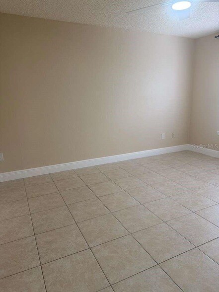 Building Photo - 2208 Antigua Pl