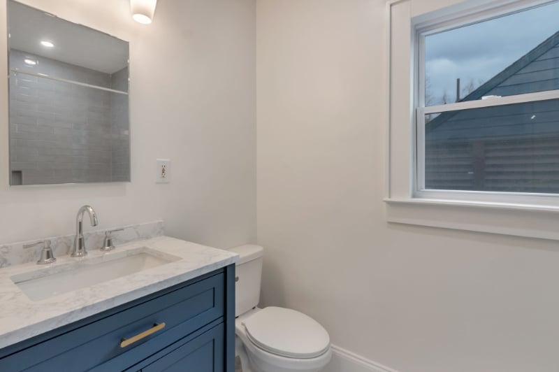 Building Photo - 624 Stokeswood Ave SE