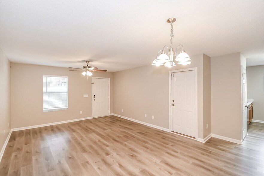Building Photo - 1233 Homard Pl