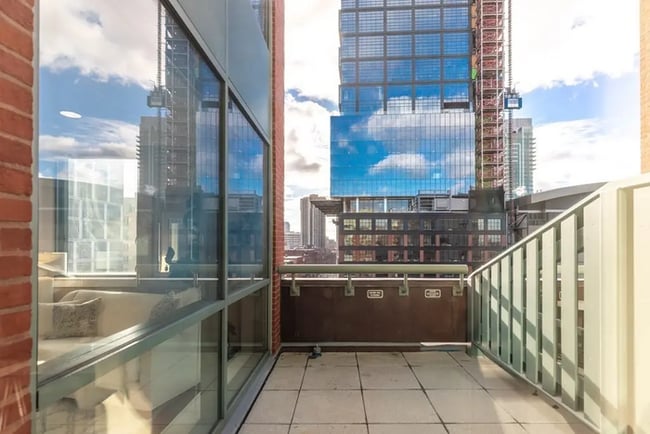 Building Photo - Modern Rental Unit in Prime West End / North Station Location