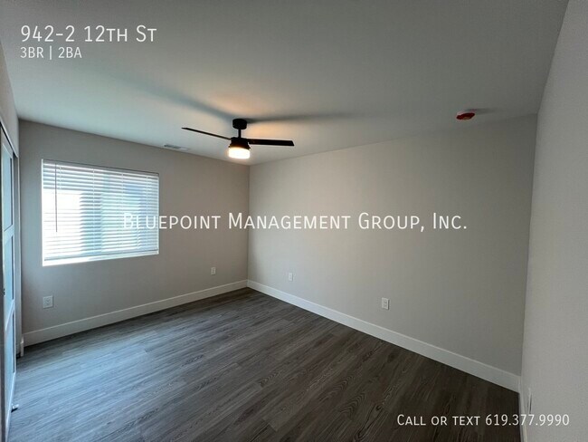 Building Photo - 942 12th St