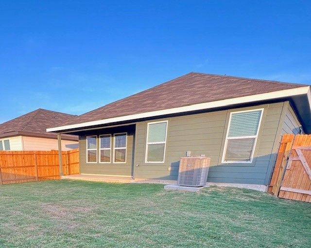 Building Photo - 469 Payton Dr