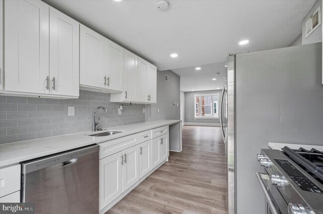 Building Photo - 1512 S Bailey St