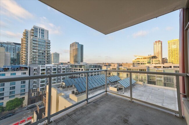 Building Photo - 427 Ninth Ave