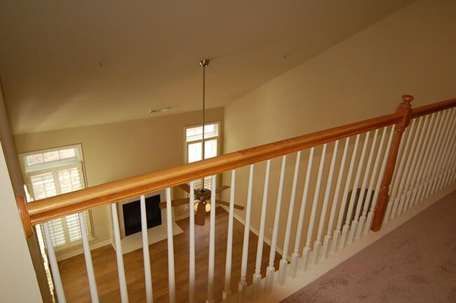 Building Photo - 3327 Castleberry Village Dr