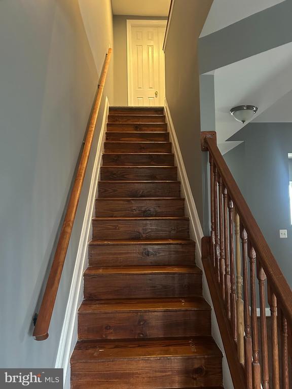 Building Photo - 1924 16th St SE