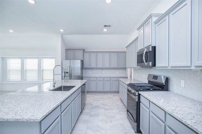 Building Photo - 8726 Fairbrook Dr
