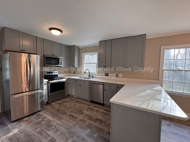 Building Photo - 7001 Norton Ln