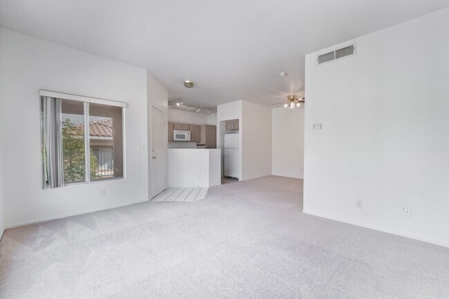 Building Photo - Charming Henderson Condo in Gated Community with Pool Access!