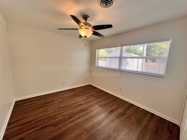 Building Photo - 807 Morocco Ave