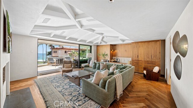 Building Photo - 27 Emerald Bay