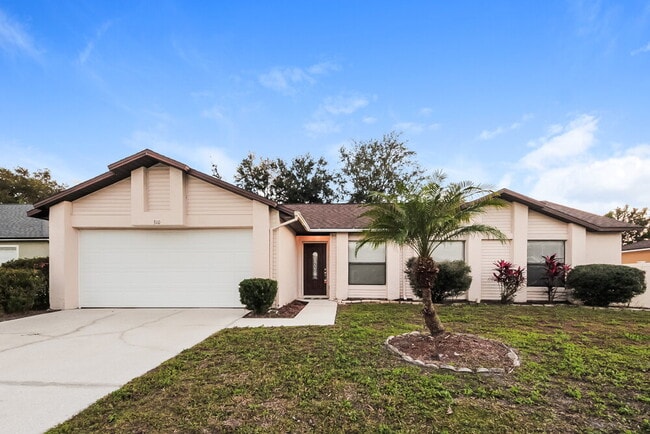 Building Photo - 310 Medina Ct