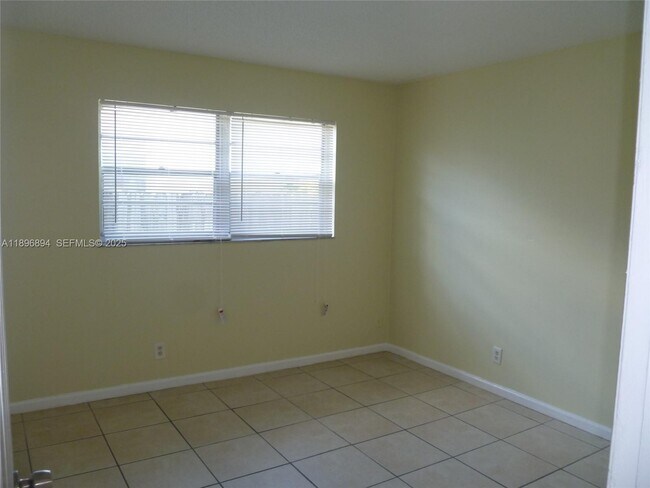 Building Photo - 2117 Liberty St