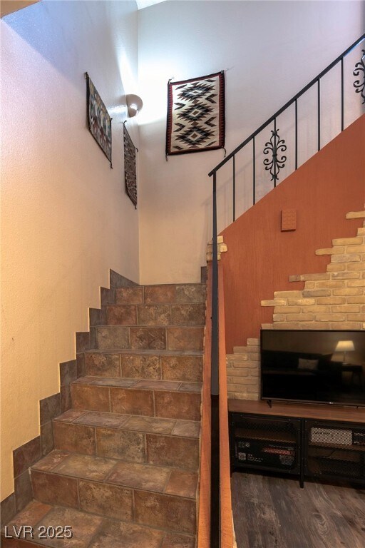 Building Photo - 1844 Mimosa Ct
