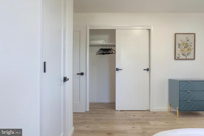 Building Photo - 137 Apple Ln