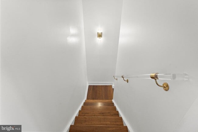 Building Photo - 1536 N Scott St