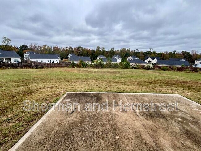 Building Photo - 4017 Pensacola Way