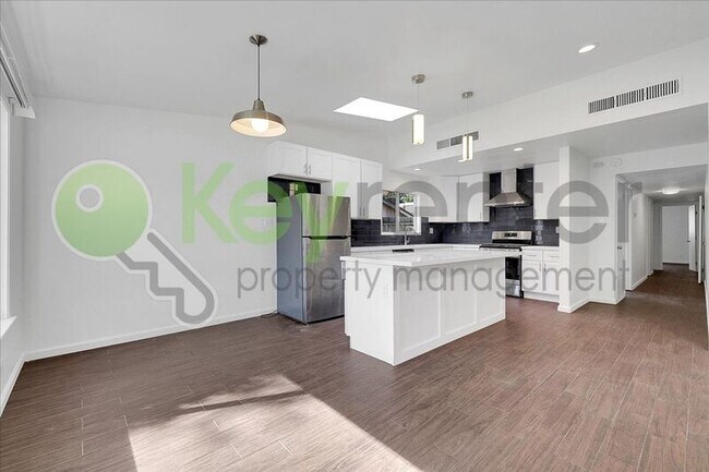 Building Photo - 8133 Molokai Way