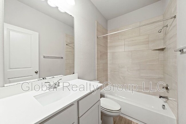 Building Photo - 14306 Hallows Grv