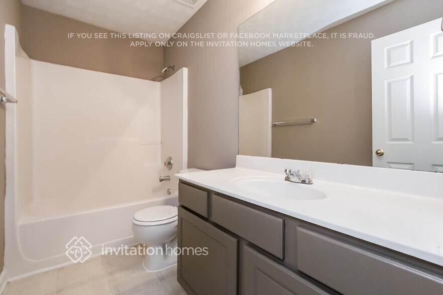 Building Photo - 1858 Carisbrook Pl SW