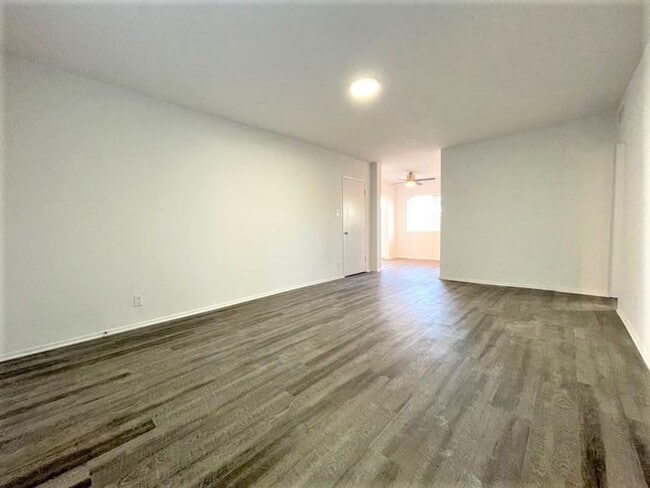 Building Photo - Celebrate the Season With Our December Move-In Special!