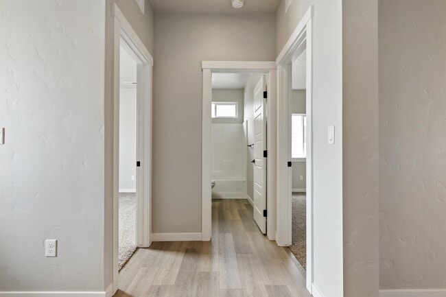 Building Photo - 8480 E Drover Loop