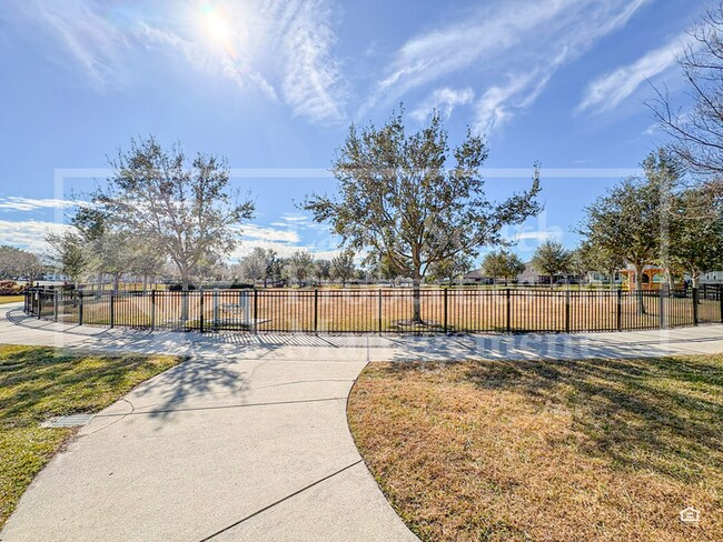 Building Photo - 6720 Great Bear Dr